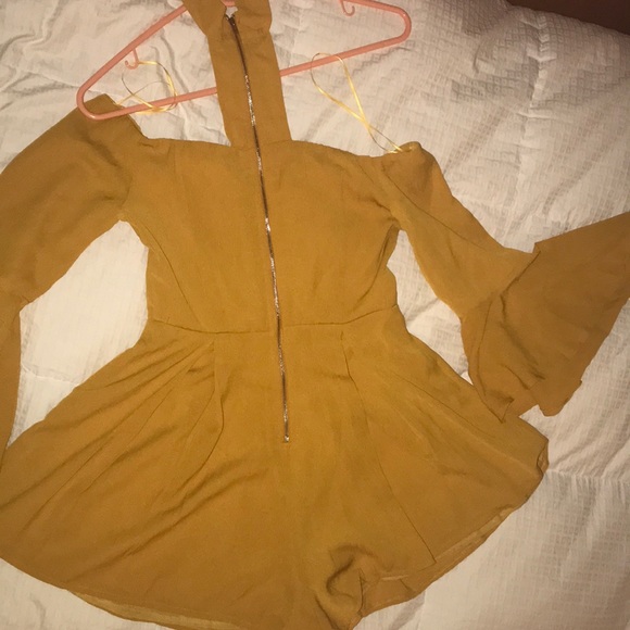 Romper - Picture 4 of 4